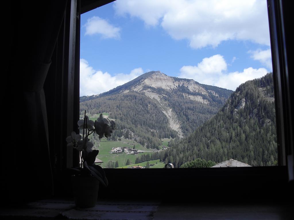 Garni Tramans Bed and Breakfast Selva di Val Gardena Exterior foto